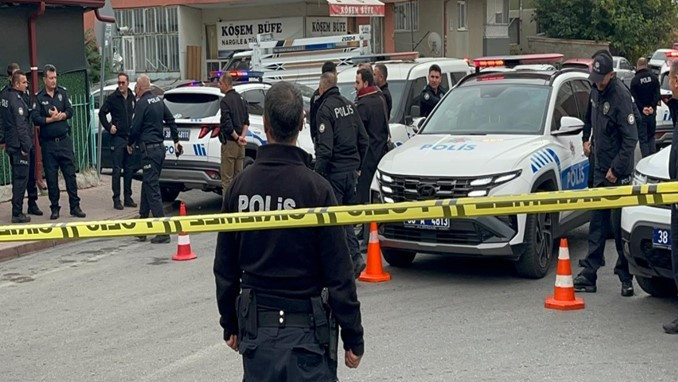 Mahkemeye Katılmayan Sanık, Davacıya Silahlı Saldırı Düzenledi