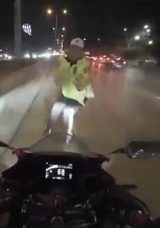 Maltepe'de Trafik Polisine Motosiklet &Ccedil;arptı!