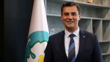 Manisa Belediye Başkanı Ferdi Zeyrek'in &Ouml;l&uuml;m&uuml;ne Dair İddianame Tamamlandı: 10 Ş&uuml;pheli İ&ccedil;in Cezalar İsteniyor