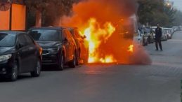 Manisa'da Yürekleri Ağza Getiren Olay: Öğrenci Servisi Alev Alev Yandı!