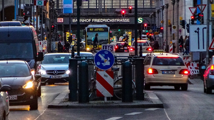 Mazot ve Benzinli Araçlara İzin Verilecek