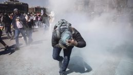 Meksika'da Z Kuşağı Gösterileri: 120 Kişi Yaralandı