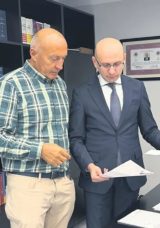Memlekete d&ouml;nd&uuml;, 200 milyon lira kaybetti