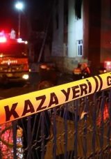 Mersin'de Acı Kaza: Takla Atan Otomobil Eve &Ccedil;arparak Durabildi! 1 &Ouml;l&uuml;