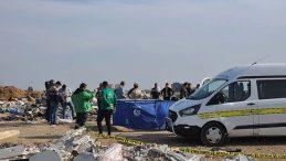 Mersin'de Çekyat İçerisinde Bıçaklanmış Erkek Cesedi Tespit Edildi