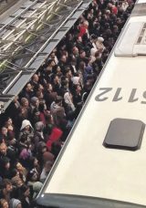 Metrob&uuml;s Arızaları Vatandaşları Yolda Bıraktı