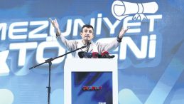 Milli Mucitlerin Mezuniyet Coşkusu