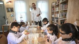 Minik Yüreklere Geleneksel Dokunuş