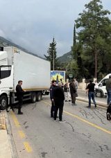 Muğla'da Korkun&ccedil; Kaza: Kamyon ve &Ouml;ğrenci Servisi &Ccedil;arpıştı! 22 Yaralı