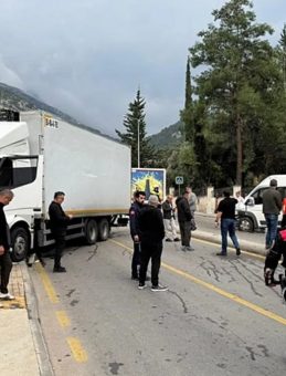 Muğla'da Korkunç Kaza: Kamyon ve Öğrenci Servisi Çarpıştı! 22 Yaralı