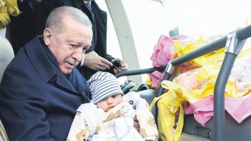 Muhammed Bebek i&ccedil;in Konvoyu Durdurdu