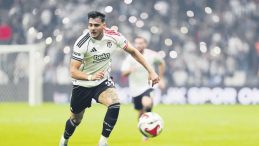 Mustafa Hekimoğlu Sakatlıklarla Mücadele Ediyor!