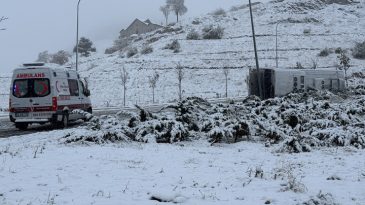 Nevşehir'de İş&ccedil;i Servisi Devrildi: 14 Yaralı