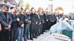 Nişanlısının Evinde Kurşunların Hedefi Oldu