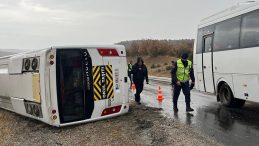 Okul Servisi Devrildi: 29 Yaralı