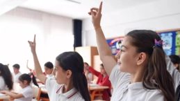 Okullar ne zaman başlıyor, ara tatil hangi tarihte sona erecek? İşte 2025-2026 MEB akademik takvimi