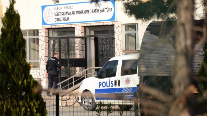 Ortaokul Öğrencisine Elektrik Çarptı