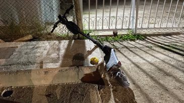 Otomobil ile &Ccedil;arpışan Skuter S&uuml;r&uuml;c&uuml;s&uuml; Ağır Yaralandı