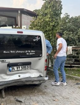 Otomobil Yayaları Biçti: 1 Ölü, 3 Yaralı!