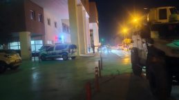 Otomobiliyle &ccedil;arparak &ouml;ld&uuml;rd&uuml;