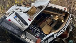 Öğrenci Servisi Uçuruma Düştü: 13'ü Öğrenci 14 Yaralı