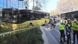 Ölüm anı seyir halinde yakaladı: İETT otobüsü sürücüsü kalp krizi geçirerek aracı durdurdu!