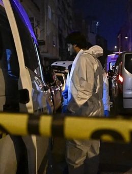 Önce oğlunu sonra kardeşini öldürdü