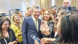 &Ouml;zel: Bana mitingleri soruyorlar