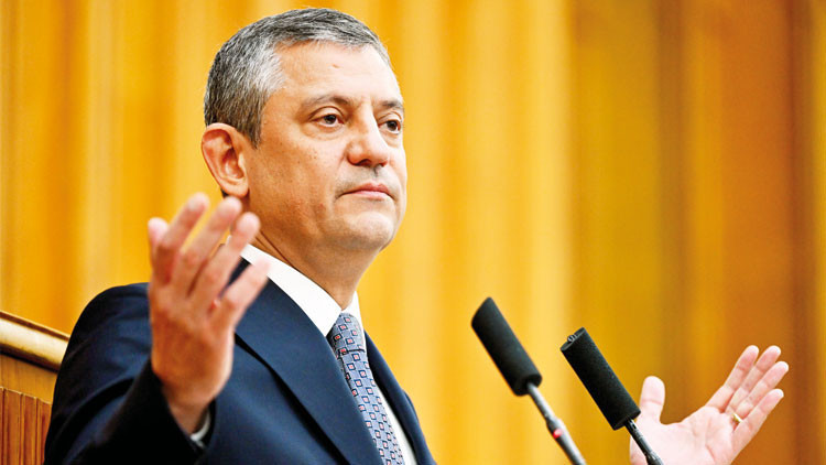 Özel’den İddianame Açıklaması: Suçu Sadece Aday Olmak