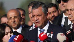 Özgür Özel: Hayırlı Bir Laf Etti, Önemli Bir Adıma Vesile Olursa İyi Olur