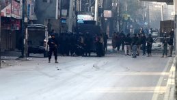 Pakistan&rsquo;da kanlı saldırı: Jandarma karakolunda intihar bombacısı dehşet sa&ccedil;tı