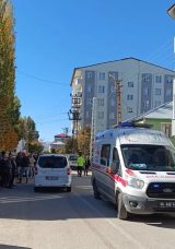 Patnos&rsquo;ta inşaatta beton par&ccedil;ası d&uuml;şt&uuml;: 1 &ouml;l&uuml;, 1 yaralı
