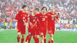 Play-off'u Cebine Koy, Zirveyi Hayal Et