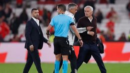 Puanlar Gitti, Mourinho Öfke Patladı