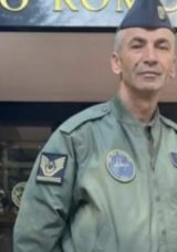 "Vatanı i&ccedil;in Emekli Olmadı"