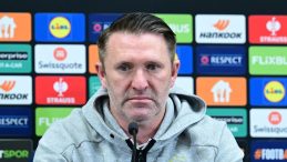 Robbie Keane: "Keşke tekrar futbolcu olsam da Fenerbah&ccedil;e ile oynayabilsem."