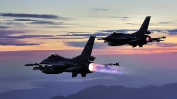 Rusya&rsquo;da Su-30 Savaş U&ccedil;ağı D&uuml;şt&uuml;: İki Kişi Hayatını Kaybetti