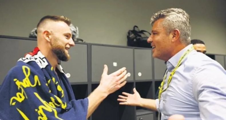 Sadettin Saran, Derbi Zaferi Sonrası Soyunma Odasında!