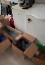 Sakarya'da İki Adrese 'Sahte Alkol' Baskını: Bidonlar Ele Ge&ccedil;irildi!