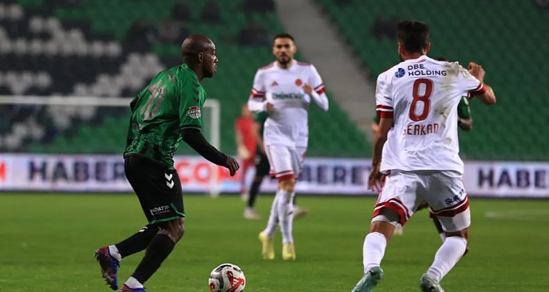 Sakaryaspor – &Uuml;mraniyespor Ma&ccedil;ında Beraberlik Hakim Oldu!
