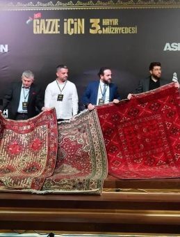 Sanat İyilikle Buluştu