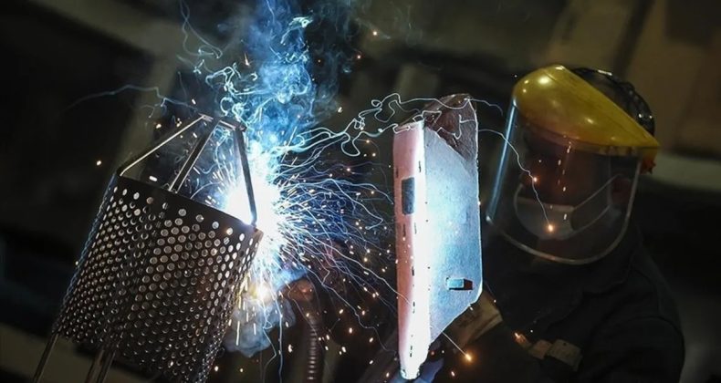 Sanayide Beş Ayın En B&uuml;y&uuml;k D&uuml;ş&uuml;ş&uuml;