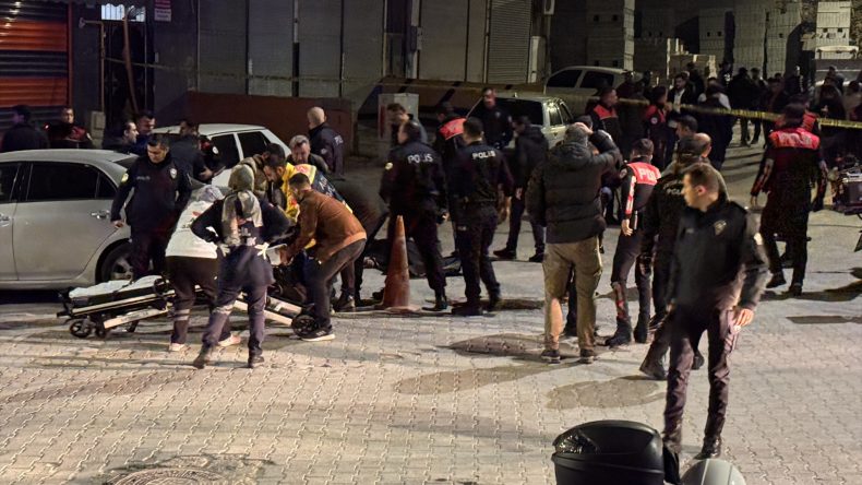 Şanlıurfa'da Akrabalar Arasında Silahlı Kavga: 2 &Ouml;l&uuml;m, 2 Yaralı