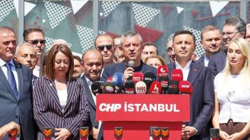 Sara&ccedil;hane&rsquo;de Toplandılar