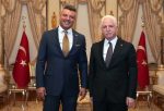 Saran ve Yönetim Kurulu Üyelerinden İstanbul Valisi Gül'e Ziyaret