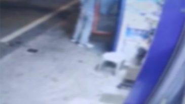 Sarıyer'de &Ouml;p&uuml;c&uuml;kl&uuml; Hırsızlık! &Ccedil;ocuğu &Ouml;nce Darp Etti, Sonra Başına Silah Dayadı
