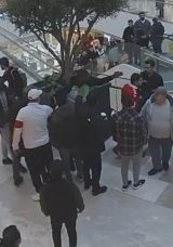 Senegalli Milli Futbolcu Papy Djilobodji'nin Zor Anları Kameralarda: AVM'de Silah &Ccedil;ekilip Şemsiye Fırlatıldı!