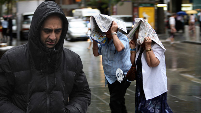 Şiddetli Yağış Uyarısı: Meteoroloji 3 G&uuml;n S&uuml;recek Yağmurlar İ&ccedil;in Saat Belirtti