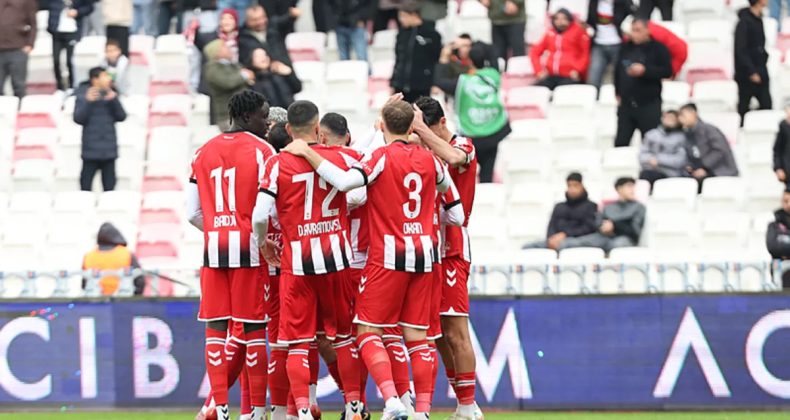 Sivasspor, Boluspor'u Eli Boş G&ouml;nderdi