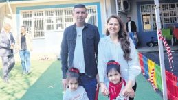 SMA&rsquo;yı Yenen Azra Okula Başladı